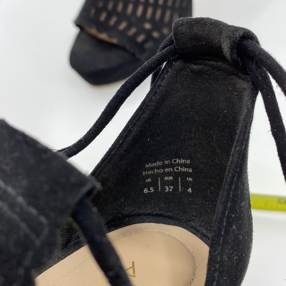 Black Dye-cut Aldo Platform Stilettos.  Lace up ankle.  Faux suede.  Worn once. - Picture 10 of 12